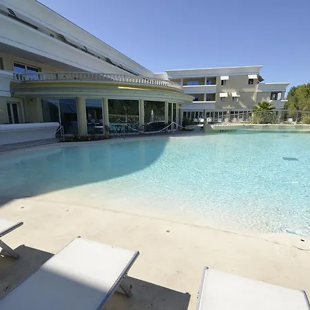 Relais Du Hotel 4*