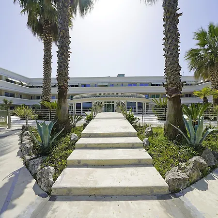 Relais Du Hotel 4*