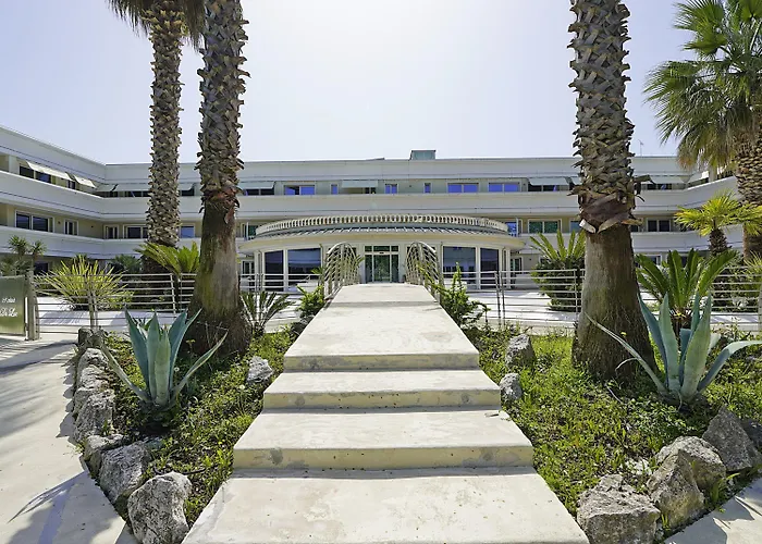Relais Du Hotel 4*